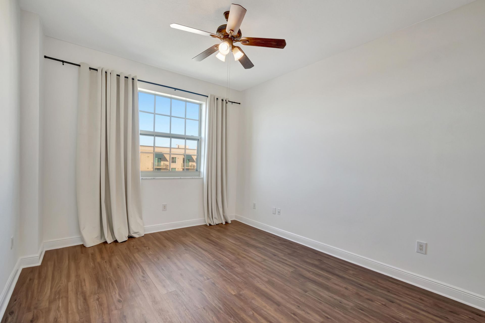 610 Clematis Street, Unit 833, West Palm Beach, FL 33401 Photo