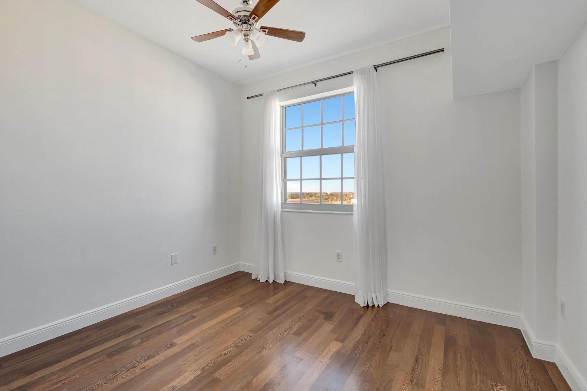 610 Clematis Street, Unit 833, West Palm Beach, FL 33401 Photo