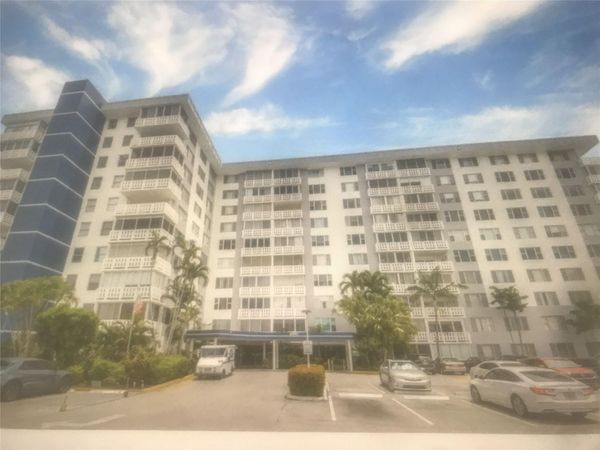 4350 Hillcrest Drive, Unit 704, Hollywood, FL 33021