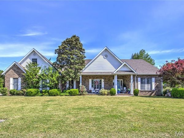 504 Thornwood Ave , Sikeston, MO 63801