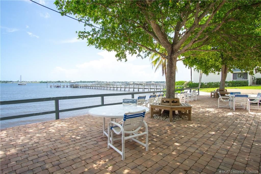 175 SE Saint Lucie Boulevard, Unit H-186, Stuart, FL 34996 Photo
