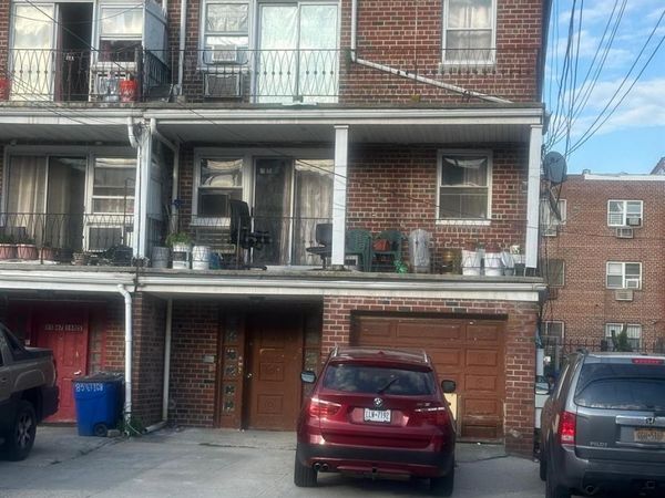 8549 168th Street , Jamaica Hills, NY 11432