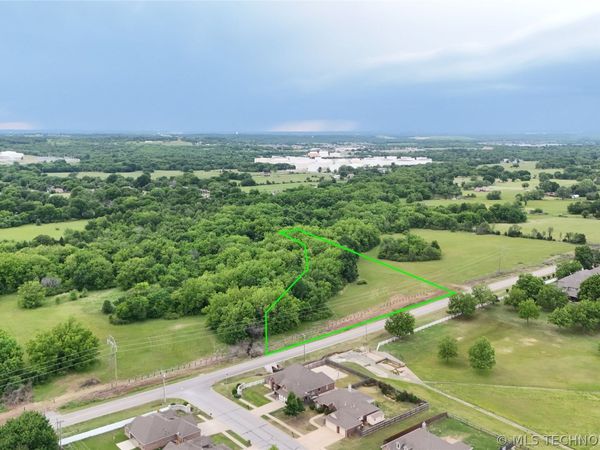 001 S Elwood Avenue , Glenpool, OK 74033