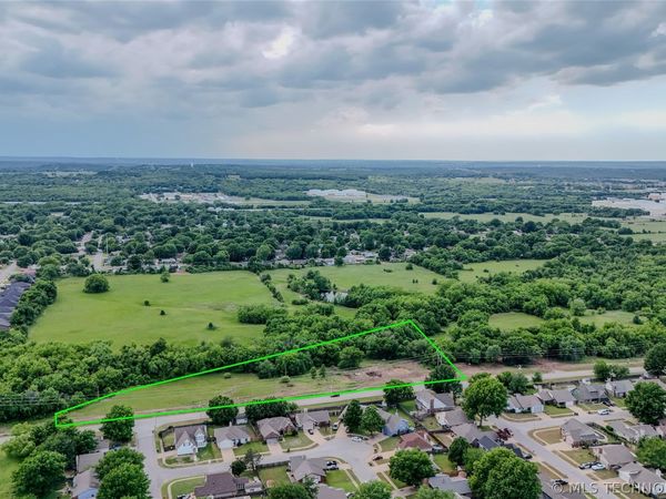 004 S Elwood Avenue , Glenpool, OK 74033