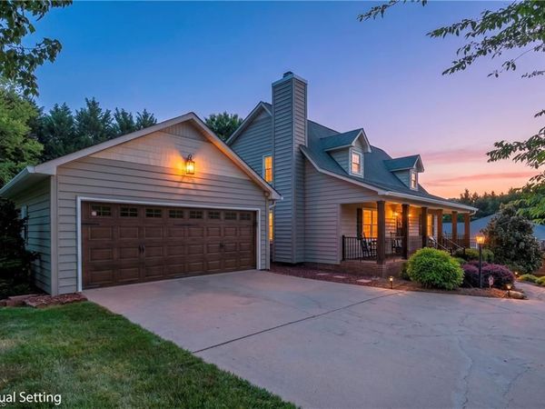 103 Camille Court, King, NC 27021