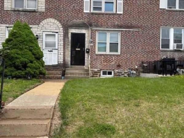18 SOUTHRIDGE ROAD , DARBY, PA 19023