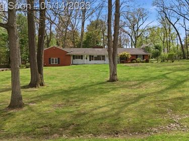 1509 Sodon Lake Drive, Bloomfield Hills, MI 48302