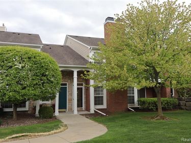 4580 BERKSHIRE Drive, Sterling Heights, MI 48314