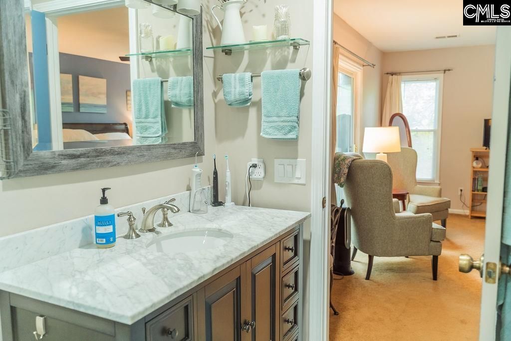 142 Cheshire Drive  Photo 12