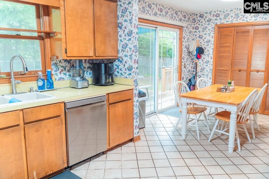142 Cheshire Drive  Photo 6