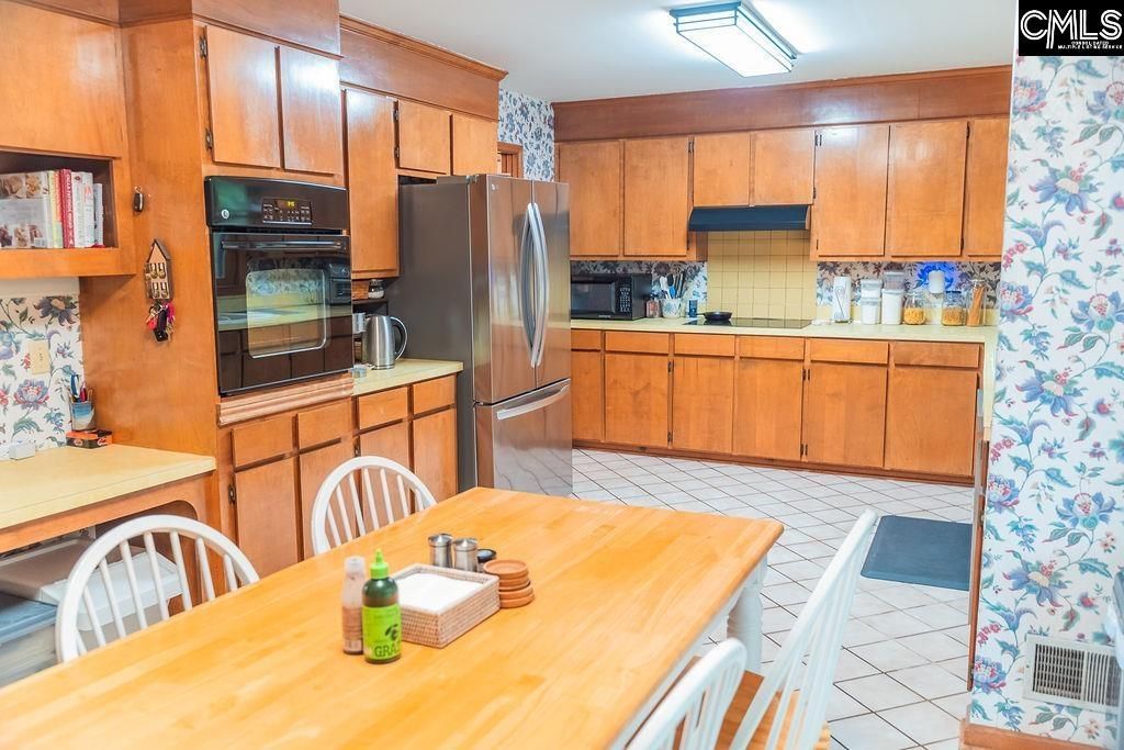 142 Cheshire Drive  Photo 7