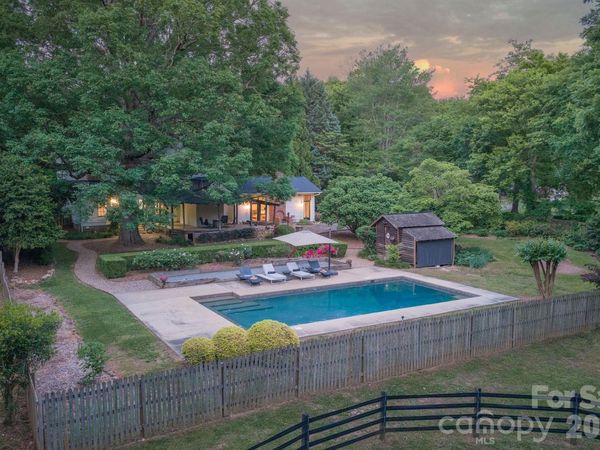 10915 Beatties Ford Road , Huntersville, NC 28078