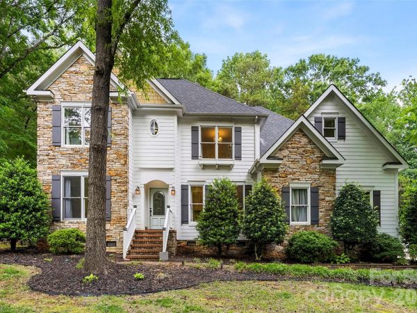 10112 Windtree Lane , Charlotte, NC 28215