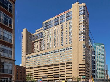 433 S 7th Street, Unit 1704, Minneapolis, MN 55415