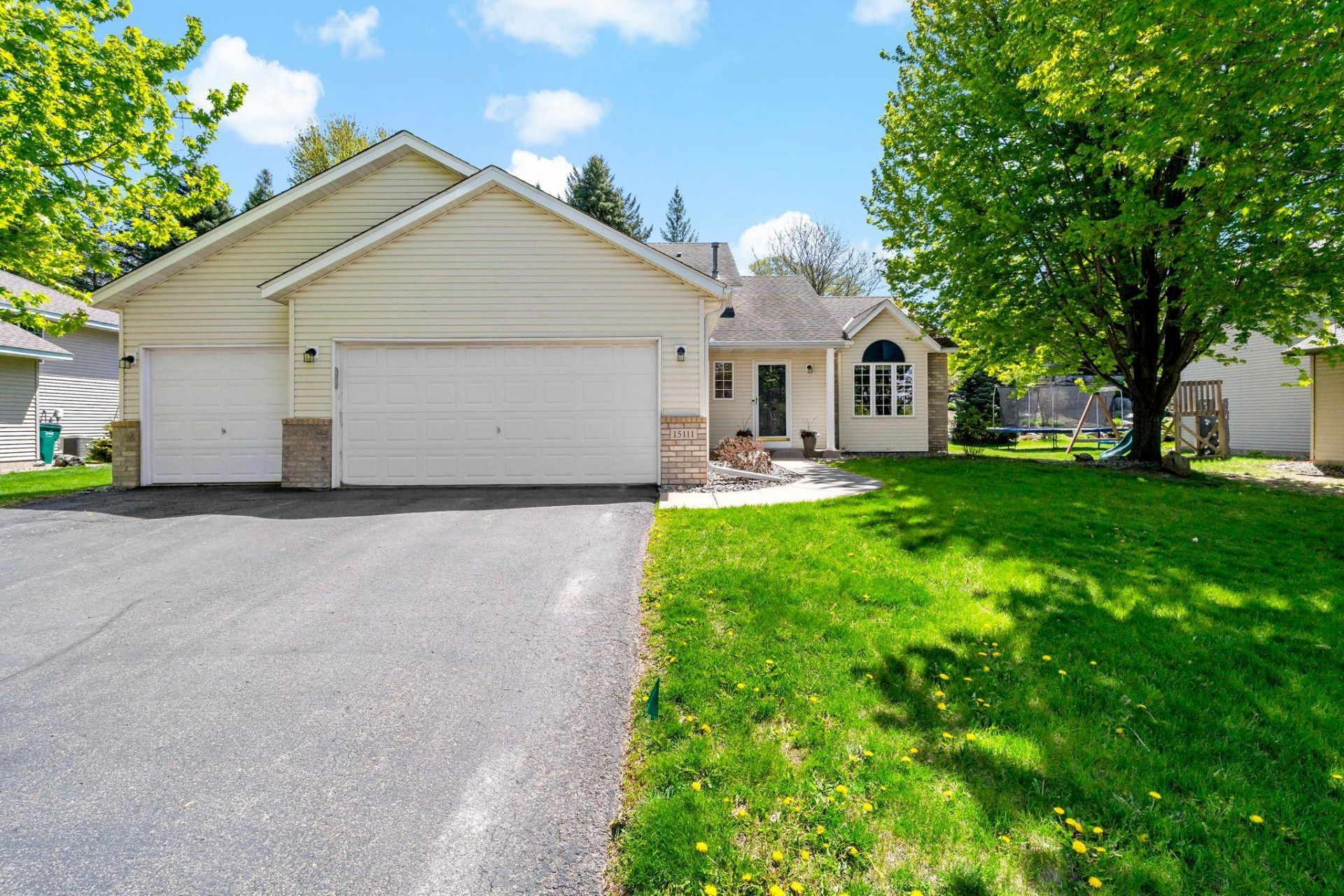 15111 Appaloosa Trail Ne, Prior Lake, MN 55372 Main Photo