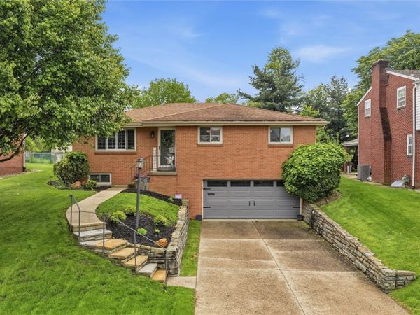 121 Rose Leaf, Pittsburgh, PA 15220