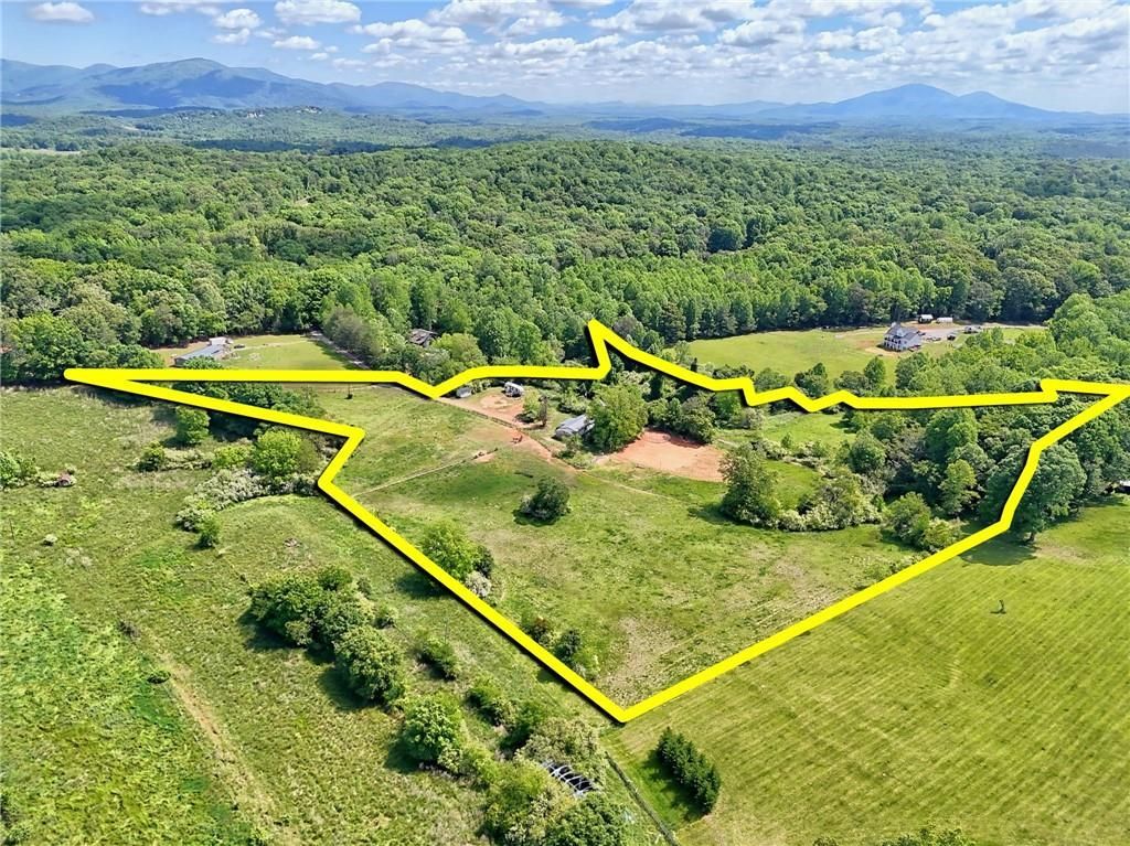 215 Dovie Ray Road, Dahlonega, GA 30533 Main Photo
