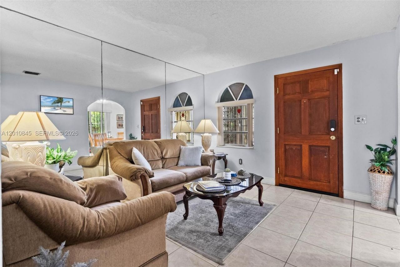 1712 SW 13th St , Miami, FL 33145 Photo