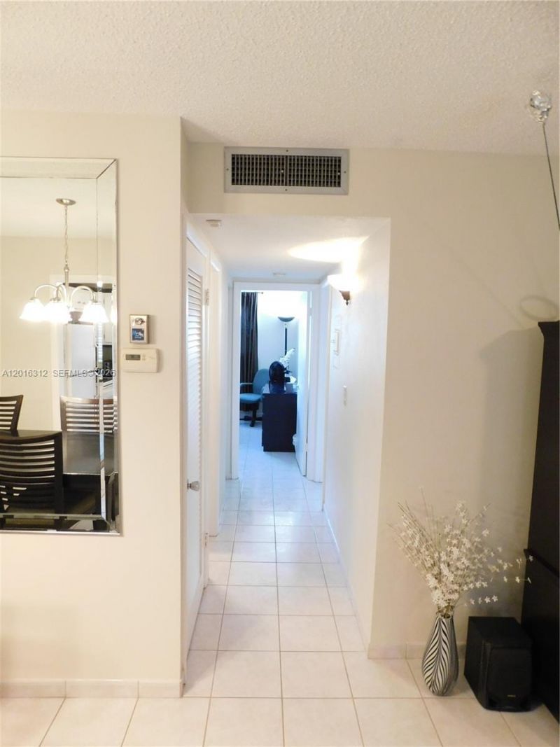 5300 Washington St, Unit C212, Hollywood, FL 33021 Photo