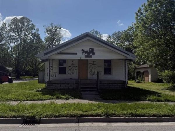 2100 N 25th Street, Terre Haute, IN 47804