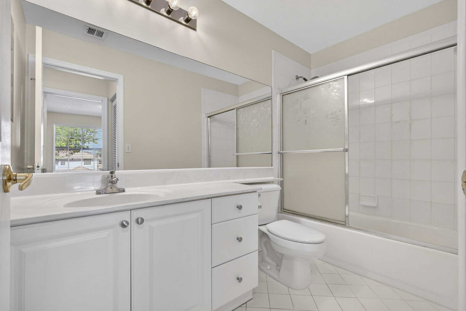 1104 Oakwater Drive, Royal Palm Beach, FL 33411 Photo