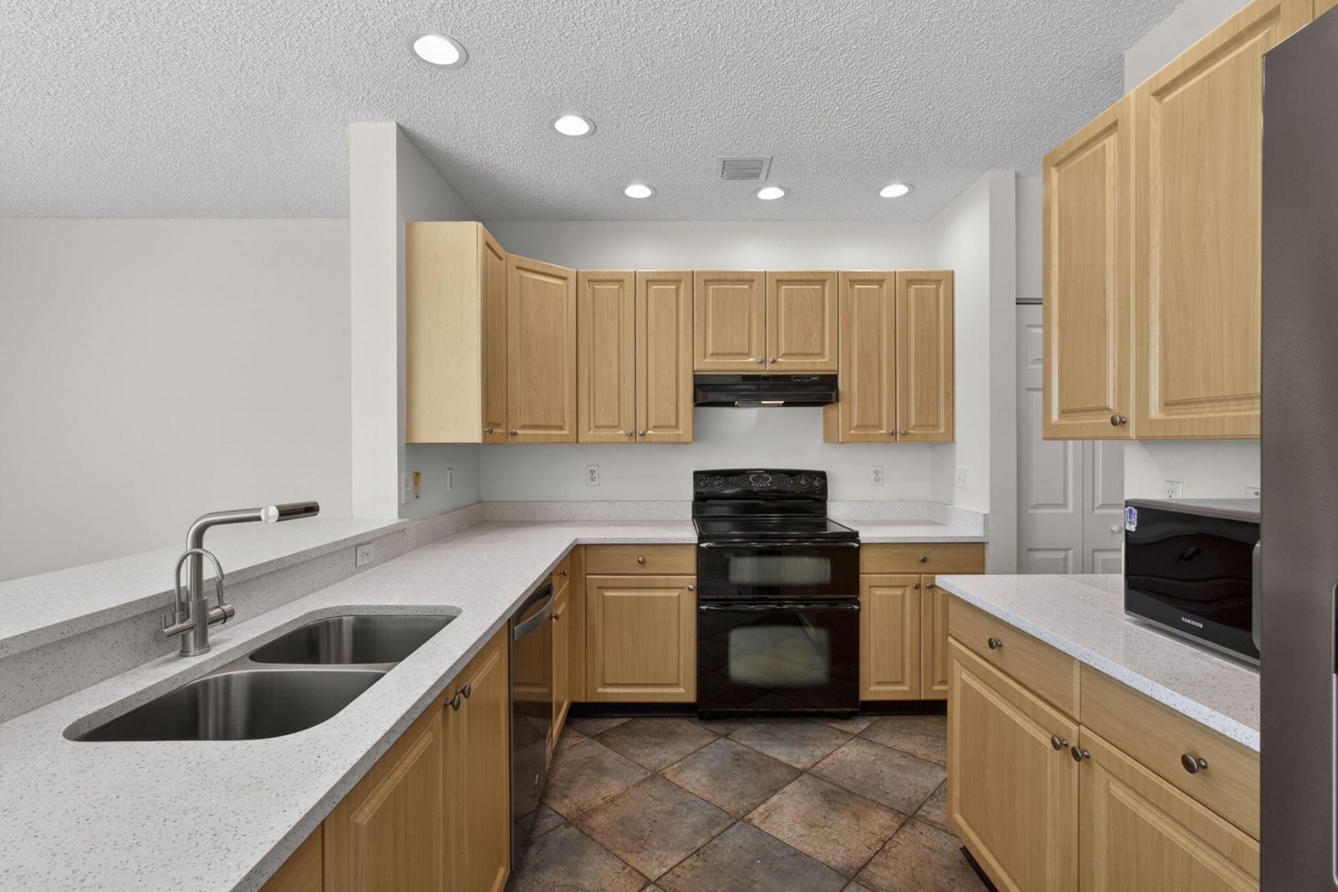 1104 Oakwater Drive, Royal Palm Beach, FL 33411 Photo