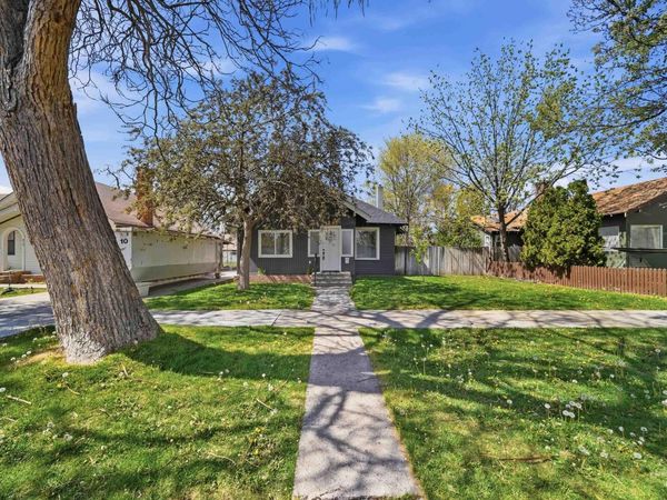 415 6th Ave, Nampa, ID 83651