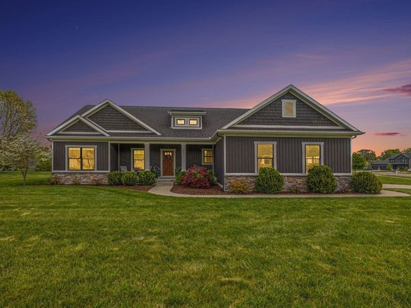 4001 Fox Woods Road, St. Joseph, MI 49085