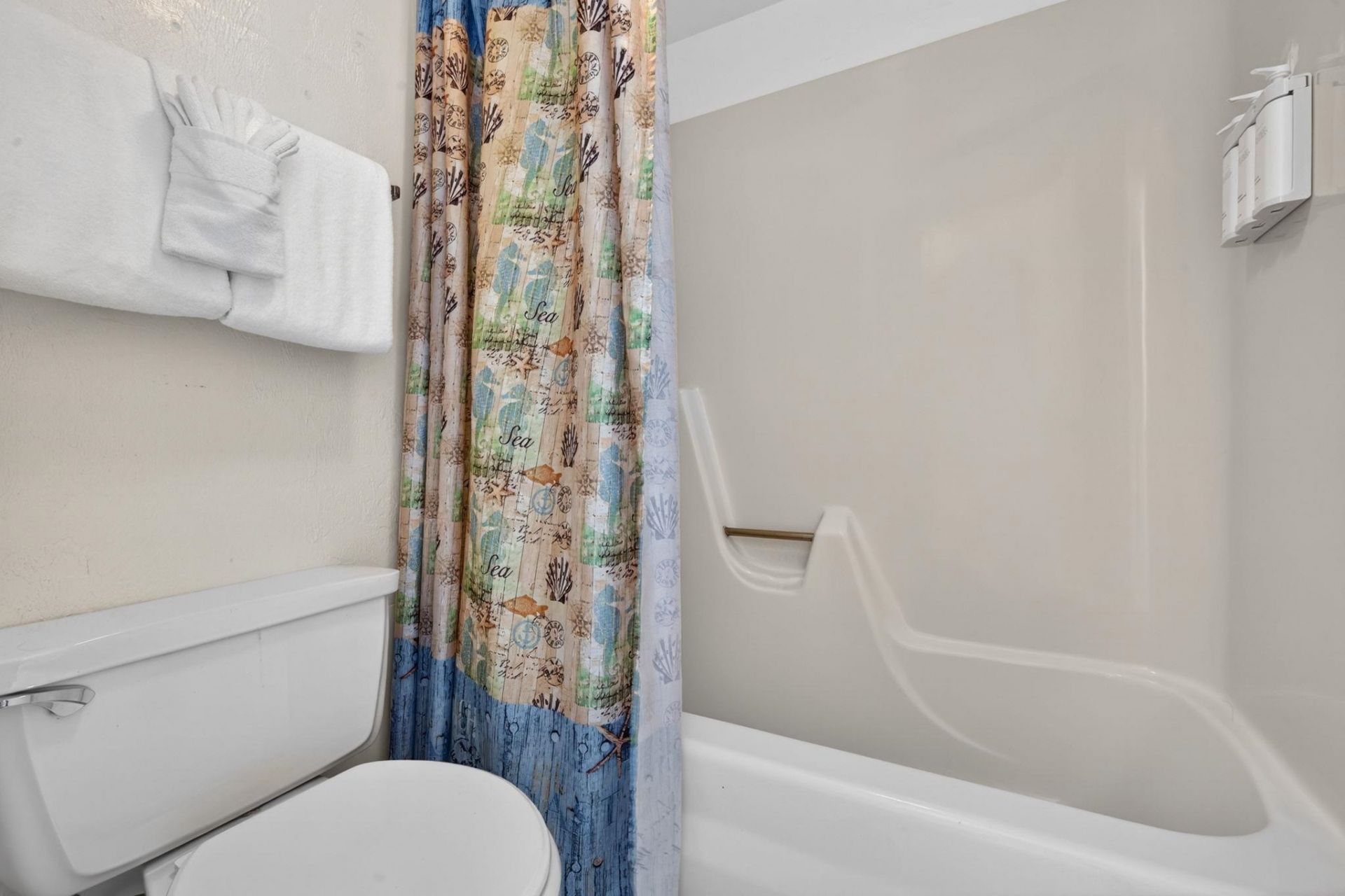 1250 Tennisplace Ct, Unit D33, Sanibel, FL 33957 Photo