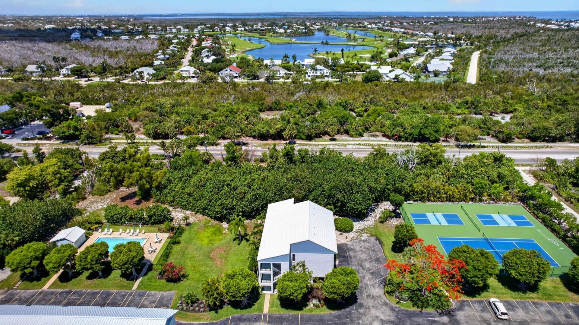 1250 Tennisplace Ct, Unit D33, Sanibel, FL 33957 Photo