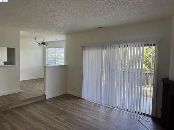21083 Gary Dr, Hayward, CA 94546