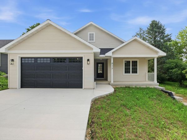 517 Alan Drive, Mount Horeb, WI 53572