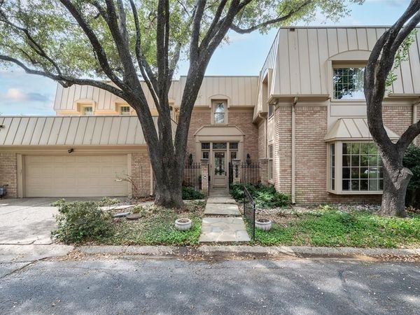 5826 Farquhar Lane, Dallas, TX 75209