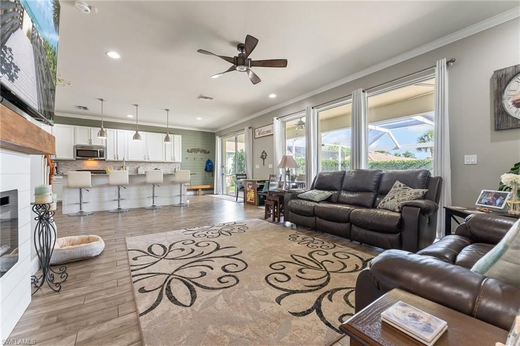 2489 Sutherland Ct, Cape Coral, FL 33991 Photo