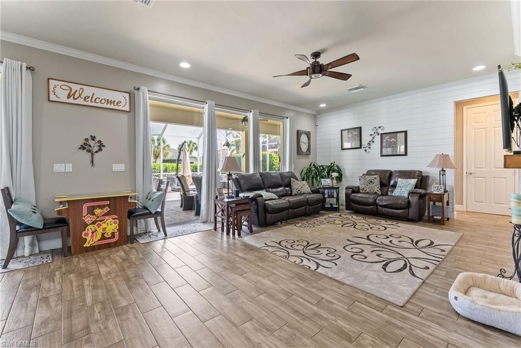 2489 Sutherland Ct, Cape Coral, FL 33991 Photo