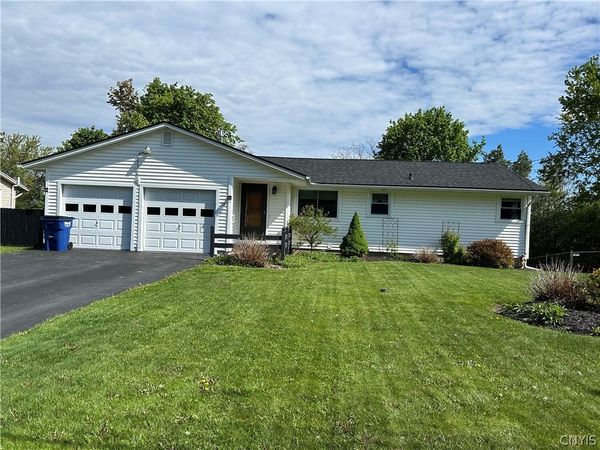39 Elm Hill , Camillus, NY 13031