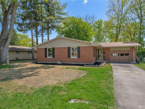2434 Barnett Drive, Bellbrook, OH 45305