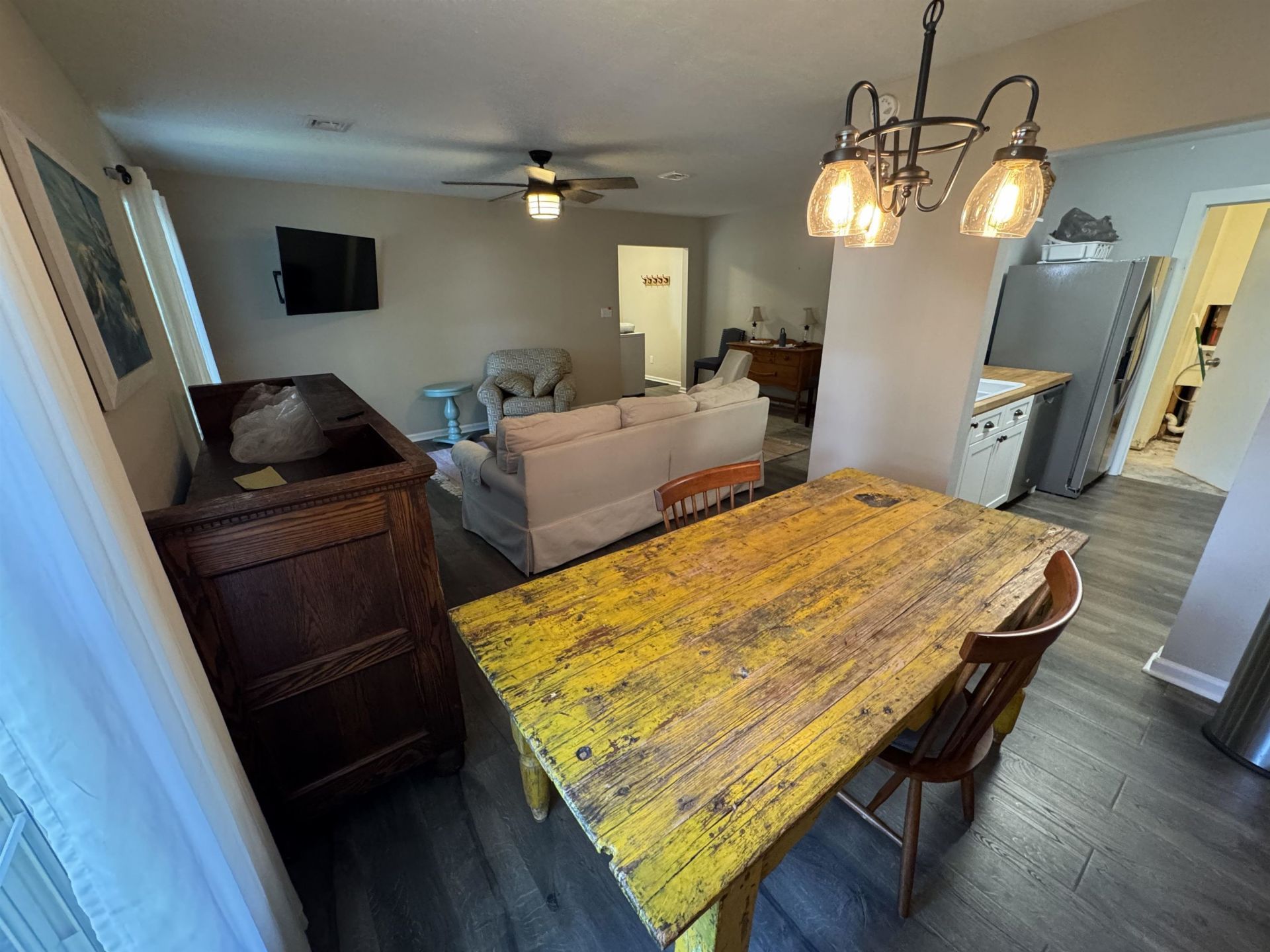 301 Stratford Pl. Photo 11