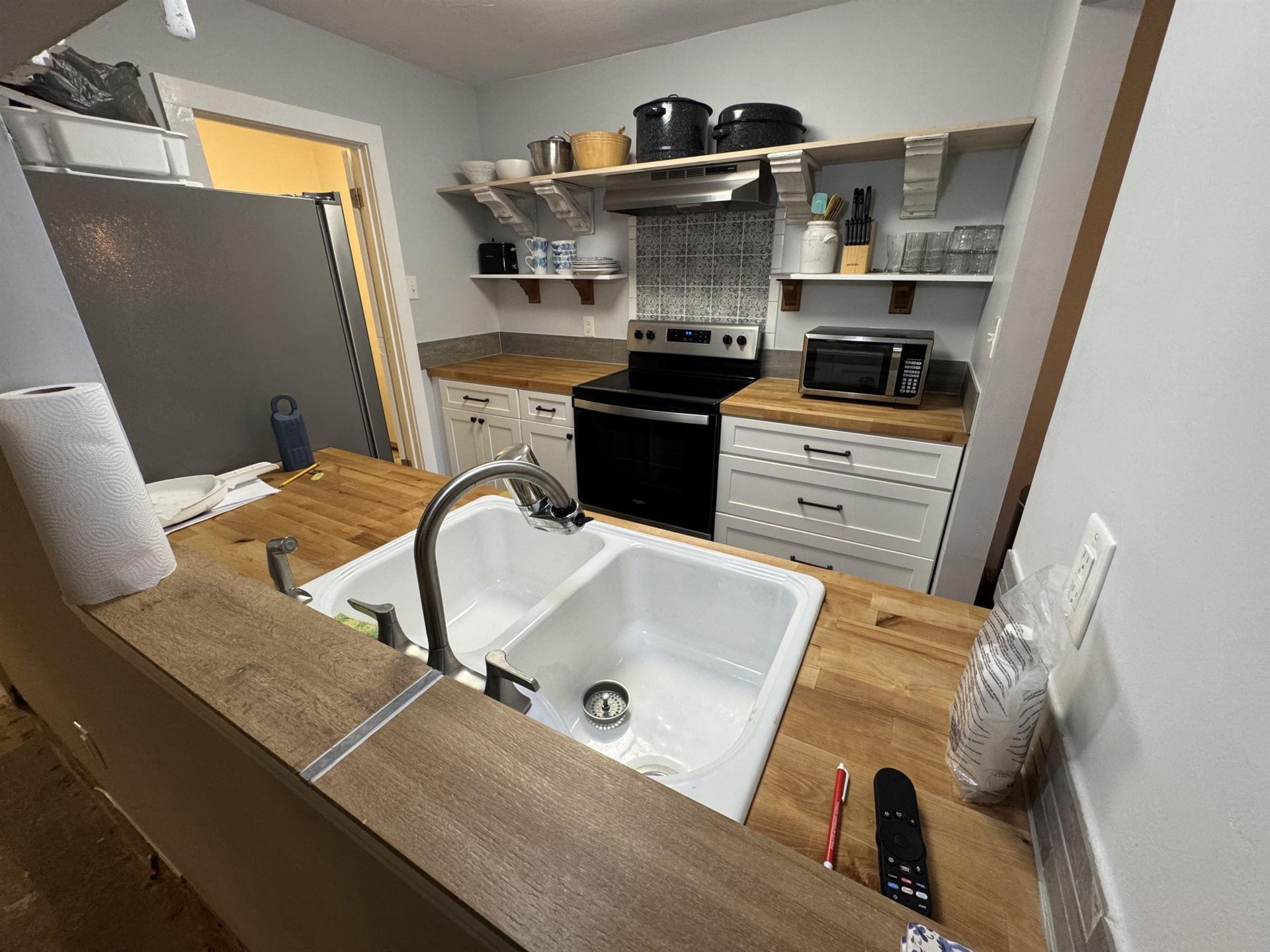 301 Stratford Pl. Photo 14