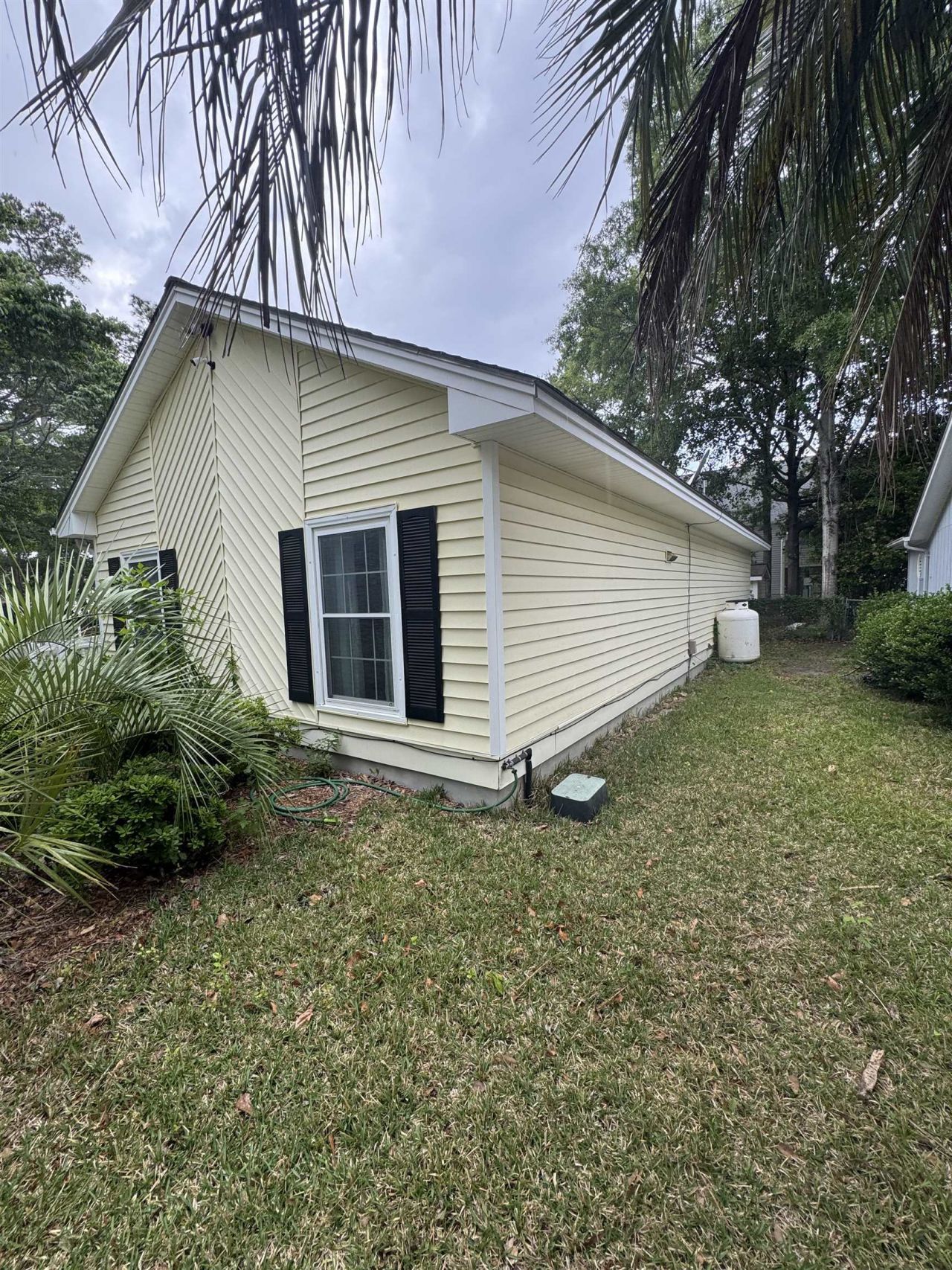 301 Stratford Pl. Photo 26