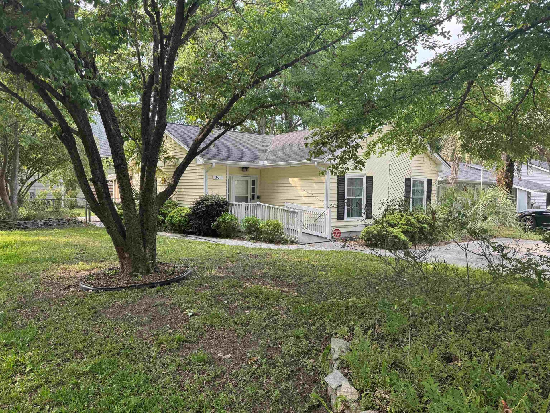 301 Stratford Pl. Photo 41