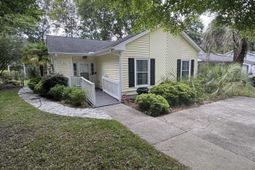 301 Stratford Pl. photo 4