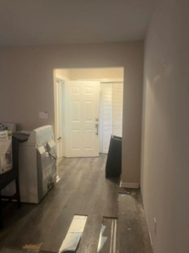 301 Stratford Pl. Photo 7
