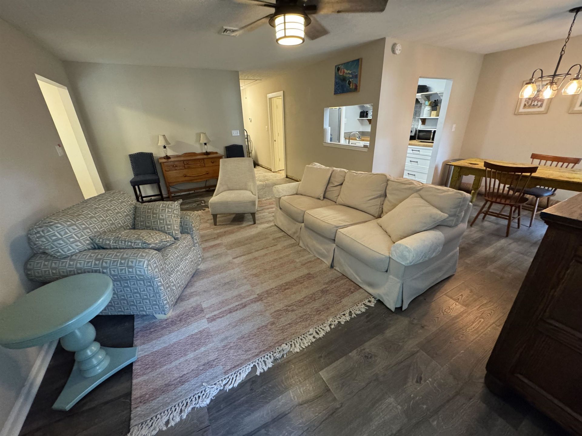 301 Stratford Pl. Photo 8