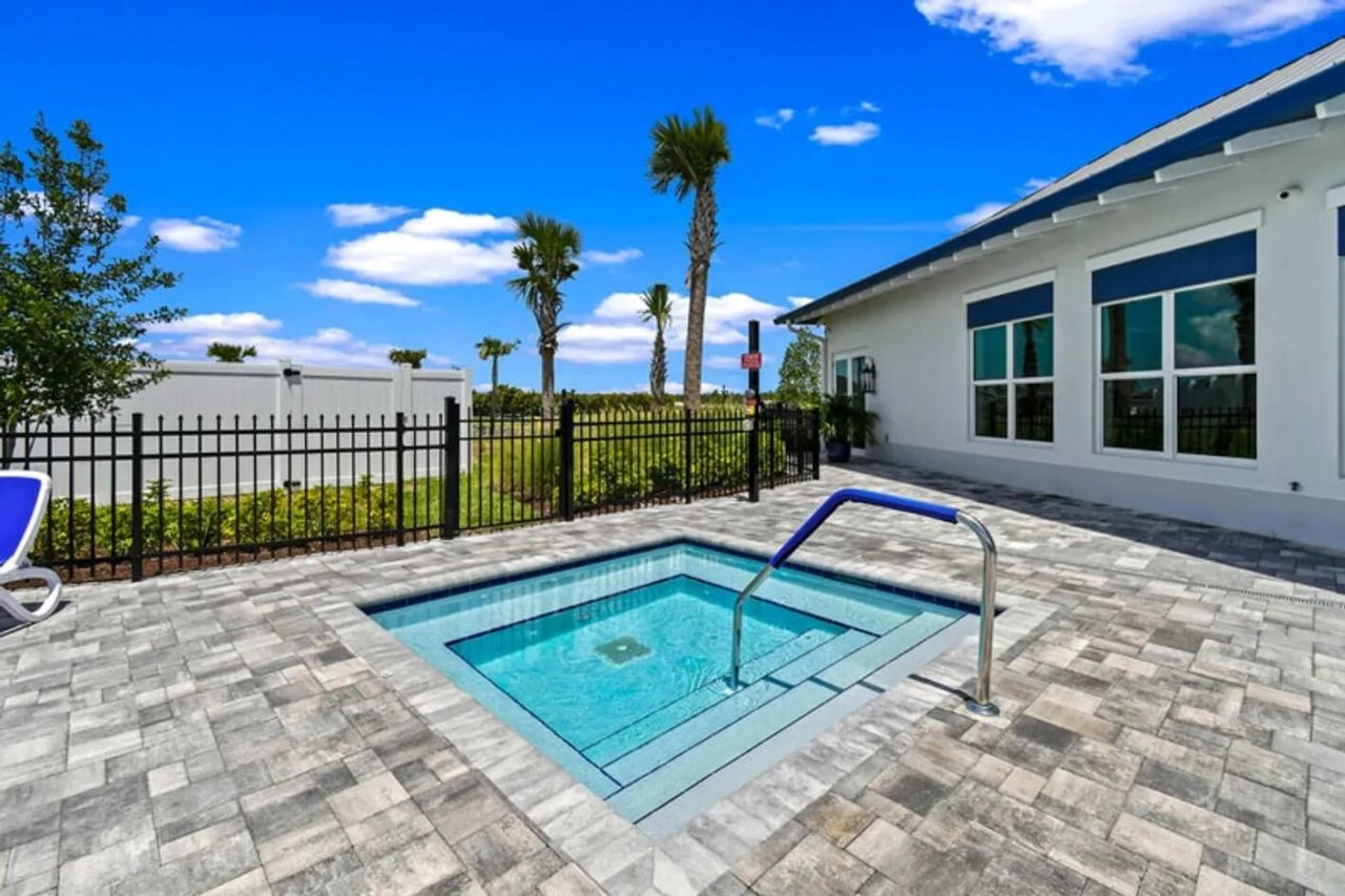 1332 SE Willow Oaks Street, Port Saint Lucie, FL 34984 Photo