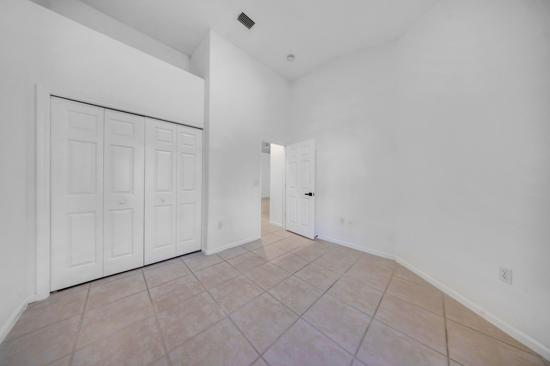 608 W Palm Aire Drive, Unit 608, Pompano Beach, FL 33069 Photo