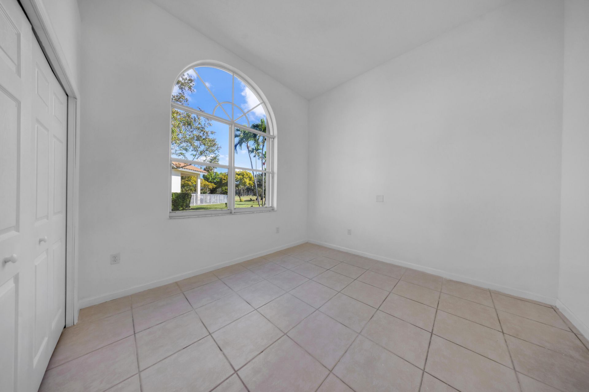 608 W Palm Aire Drive, Unit 608, Pompano Beach, FL 33069 Photo