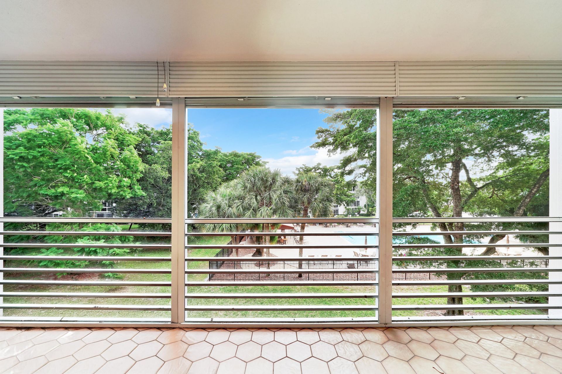 2004 Granada Drive, Unit J3, Coconut Creek, FL 33066 Photo