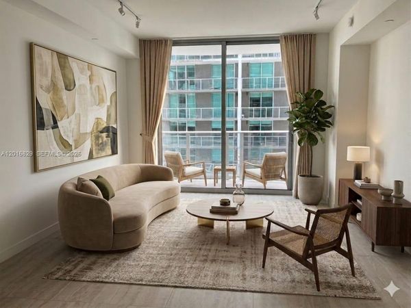 77 SE 5TH , Unit 2010, Miami, FL 33131