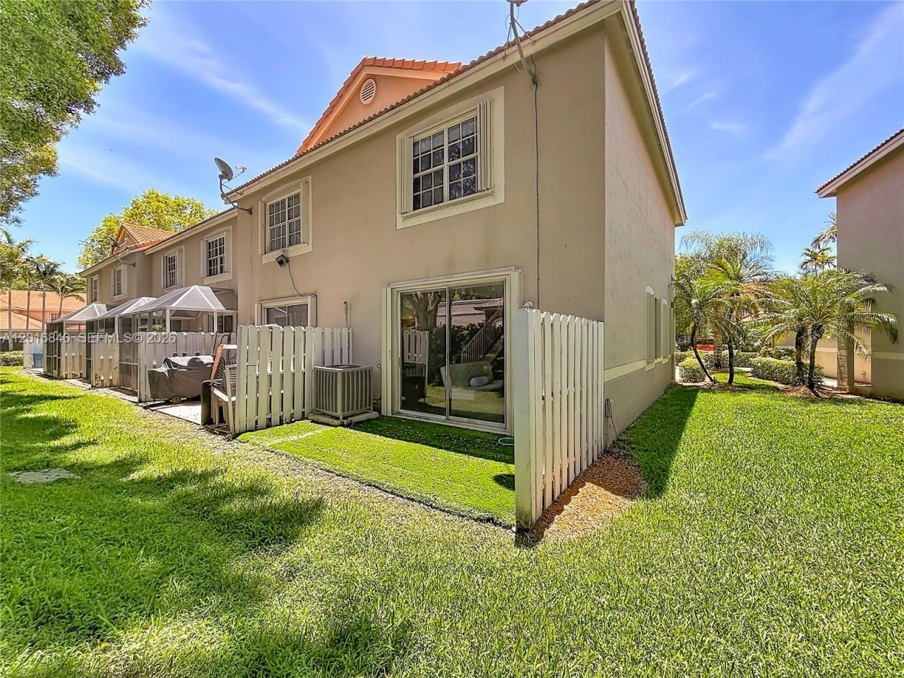 952 Sevilla Cir , Weston, FL 33326 Photo